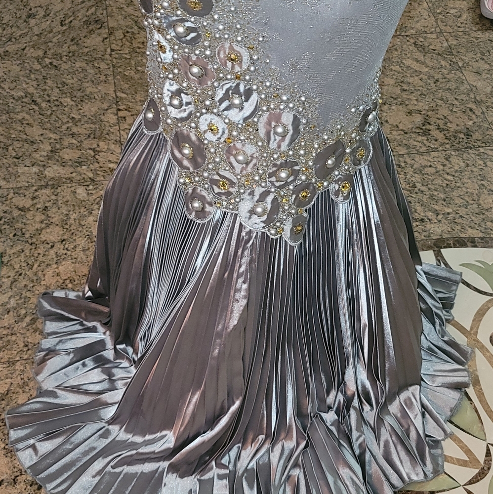 Grey Opal Maxi - Picture 2 of 3